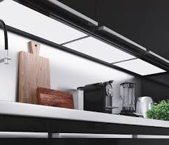 Certains meubles haut de cuisine sont fonctionnels et minimalistes dautres simposent davantage par leur raffinement. Les Eclairages De Cuisine