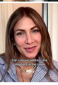 Erin Parnell's Instagram, Twitter & Facebook