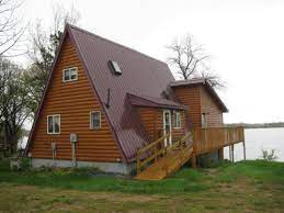 Lunds landing is located on highway 1804, 23 miles east of williston, nd on the west end of lake sakakawea where the lake meets the picturesque north. 1st Choice Real Estate Milbank South Dakota Real Estate Brokers Realtors