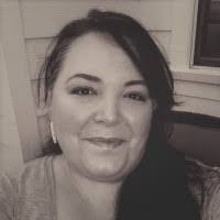 Laura Barnhouse's Instagram, Twitter & Facebook