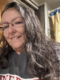 Do these Disney lock and key pins go together?