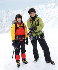 小栗旬 長澤まさみ 岳 ガク で7年ぶり映画共演 画像1 映画ニュース 映画 com 登山 ファッション メンズ アウトドアファッション メンズ アウトドア服
