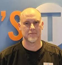 Erik Snook's Instagram, Twitter & Facebook