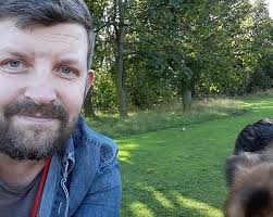 Graeme Thomson's Instagram, Twitter & Facebook