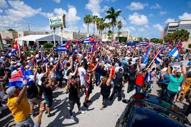 Cuba is near the united states, mexico, haiti, jamaica and the bahamas. Ybjuxtuaswn9rm