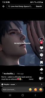 So wait, anyone else notice this? Does he have a bionic arm or not? It's  not shown in his Kindled trailers OR his companion?