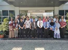 Muhammad abdul rashid on wn network delivers the latest videos and editable pages for news & events, including entertainment, music, sports abdul rashid (arabic: Fbm Uitm Malaysia Collaborates With Universitas Negeri Semarang Indonesia Qs Wownews