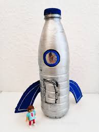 Mobile aus pet flaschen für kinderzimmer. Wir Basteln Eine Mondrakete Aus Pet Flasche Snyggis Familienblog