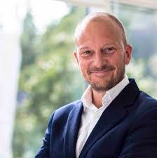 Enda Doyle's Instagram, Twitter & Facebook