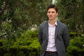 Once Homeless Usc Neuroscience Grad Uses Grit To Pursue His Dreams