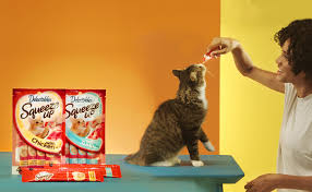 Product features:squeeze up some fun with delectables squeeze up interactive wet cat treats, taking treat time to a whole new level (or, giving treat time a . Amazon Com Hartz Delectables Squeeze Up Interactive Lickable Wet Cat Treats Chicken 32 Count Pet Supplies