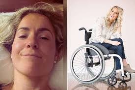 Anna Sweeney's Instagram, Twitter & Facebook