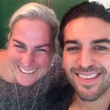 Born on 29 may 1982 in germany, elyas m'barek started his career as actor and voice actor. Elyas M Barek Im Tz Interview Kann Nicht Mehr So Gut Auf Die Wiesn Stars