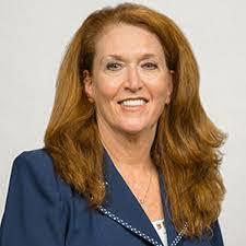 Mindy Frank's Instagram, Twitter & Facebook