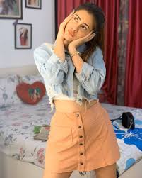 Hiba Nawab On Instagram Sunday Funday Hiba Nawab Mean Girls Mini Skirts