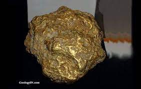 Uk's 'largest' gold nugget worth £80,000 found in scottish river a lucky gold hunter has unearthed britain's largest nugget from a scottish river credit: The Largest Gold Nugget Ever Found In Alaska