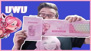 Never again deal with wrist fatigue as belle will help you keep your wrist comfortable for hours. I Bought Belle Delphine S Keyboard Mouse So You Didn T Have To Unboxing Youtube