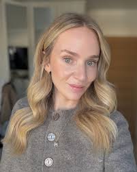 Firstly, this is not a sponsored post — just genuine appreciation for Annie  Cartwright from @skinandfaceclinics, the most incredible Advanced Aesthetic  Nurse Practitioner. In my profession, it's important to me that my