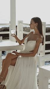 Il primo sguardo, il primo passo verso l’amore, l’abito che ti fa sentire  perfetta 💫, Con la nostra Collezione Sposa 2025, ogni dettaglio è studiato  per farti vivere un’emozione autentica, con linee ...