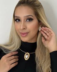 Shine your way!✨📸 @luguiotti