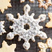 Try sugar cookies, cut out cookies, crinkle cookies, drop cookies, spritz cookies, decorated cookies. Christmas Sugar Cookies Recipe Cafe Delites