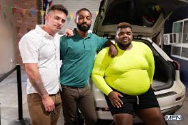 Santana XXL Returns To Men.com After 6-Month Hiatus, Gets Spit-Roasted Raw  By Trevor Brooks And Shadow | STR8UPGAYPORN