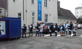 A compter du 9 décembre 2009, la maison de la solidarité (ancienne gare sncf) sera équipée de 3 ordinateurs dans le cadre de la création d'un lieu accès multimédia (lam). Une Operation De Solidarite Au College Sainte Marie A Chartres Le Ccfd Terre Solidaire En Region Centre