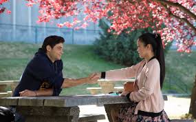 ¿sabes lo que se siente cuando alguien te gusta tanto que no puedes soportar el hecho de saber que nunca sentirá lo mismo por ti? eso piensa lara jean al guarda sus cartas de amor en una caja. Netflix Ofrece Gratis A Todos Los Chicos De Los Que Me Enamore