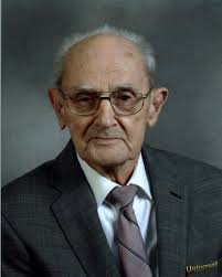 I am saddened to share the news of the death of my brother Victor. "So many  happy memories, Rest in Peace Vic".