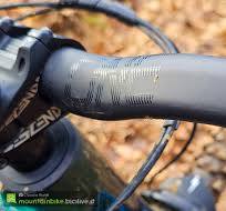 Test manubri MTB ed ebike OneUp Carbon V1 ed E-Bar