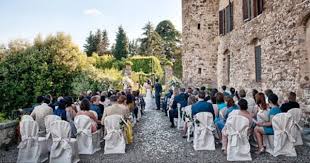 A Tuscan Wedding Real Wedding In Italy Italian Wedding Traditions Italy Destination Tuscan Wedding