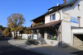 Having served the yakima valley for 66 years for all things tennis and skiing, we understand your. Uber Uns Schuhsport Fischer Gmbh