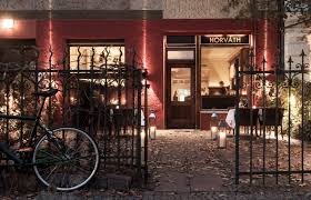 12 Restaurants In Berlin Uber Deren Wiedereroffnung Wir Uns Riesig Freuen