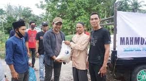 Kampung pulau meranti dalam (part of it is now a new housing. Keliling Kampung Sahabat Mt Salurkan Bantuan Ke Warga Terdampak Covid 19