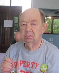 Lori Borowski's Instagram, Twitter & Facebook