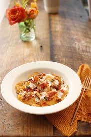 Recipes Butternut Squash Ravioli With Prosciutto Pecans Alfredo Sauce Giovanni Rana Recipe Butternut Squash Ravioli How To Cook Pasta Recipes