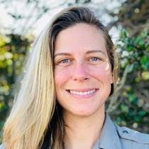 Amanda Gossard's Instagram, Twitter & Facebook