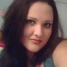 Lynn Dungan's Instagram, Twitter & Facebook