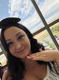 Celebrated 10 years at Younique Products today and I am feeling so grateful  for where I am. A whole decade of building my career and meeting the best  people