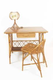 Maybe you would like to learn more about one of these? Bureau En Bois Et Rotin Croisillons Avec Un Tiroir Et Une Etagere Repose Pied