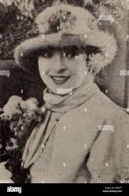 Colleen moore hi-res stock photography and images