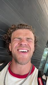 Insolent Heart Starlife Abeer Singing