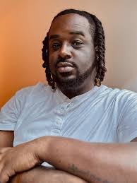 Calvin Moses's Instagram, Twitter & Facebook