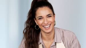 Sally Özcan im SWR3 Podcast: „Irgendwann musste die Bombe platzen“