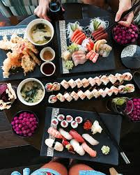 Delicious Sushi At Raku Rcmemories Rcbali Ritzcarlton Bali Makis Onthetable W Gpelegri Pretty Food Food Aesthetic Food
