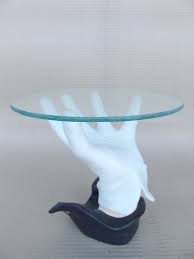 Hand Table With Glass Top Decoracao Artesanatos Faceis Produtos Criativos