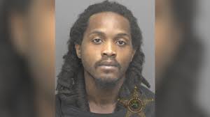 Man arrested for shooting gun in air over argument about dog, EPD says  https://www.14news.com/2025/11/30/one-person-custody-after-shots-fired-call-evansville/