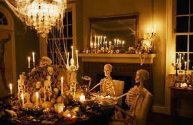 Whether you're cooking for a couple of adults or a crowd of kids, we've got you covered. 42 Enchanting Halloween Dinner Party Ideas That You Can Make In No Time Pictures Decoratorist