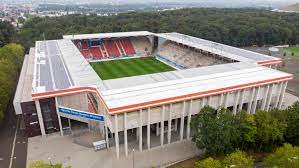 Auch freuen wir uns auf die nun zugelassenen 3.150 zuschauer. Kickers Offenbach Stadion Bekommt Ursprunglichen Namen Zuruck Kicker