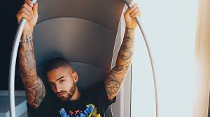 Instead, the fellow colombian, who hails from the exact same part of medellín as the felices los 4 singer, antioquia, is an architect who owns her interior design company called ese+ese, meaning that plus that. Maluma Collaborated With Balmain On A Miami Vice Style Capsule Vogue